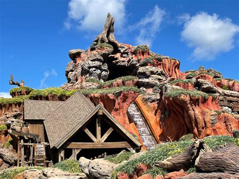 splash mountain disney world reopen|splash mountain closing date.